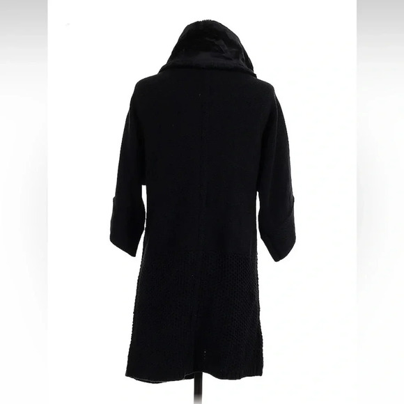 Ann Taylor | Black 3/4 Length Sleeve Merino Wool Cardigan Faux Fur Collar XS EUC - Picture 4 of 9
